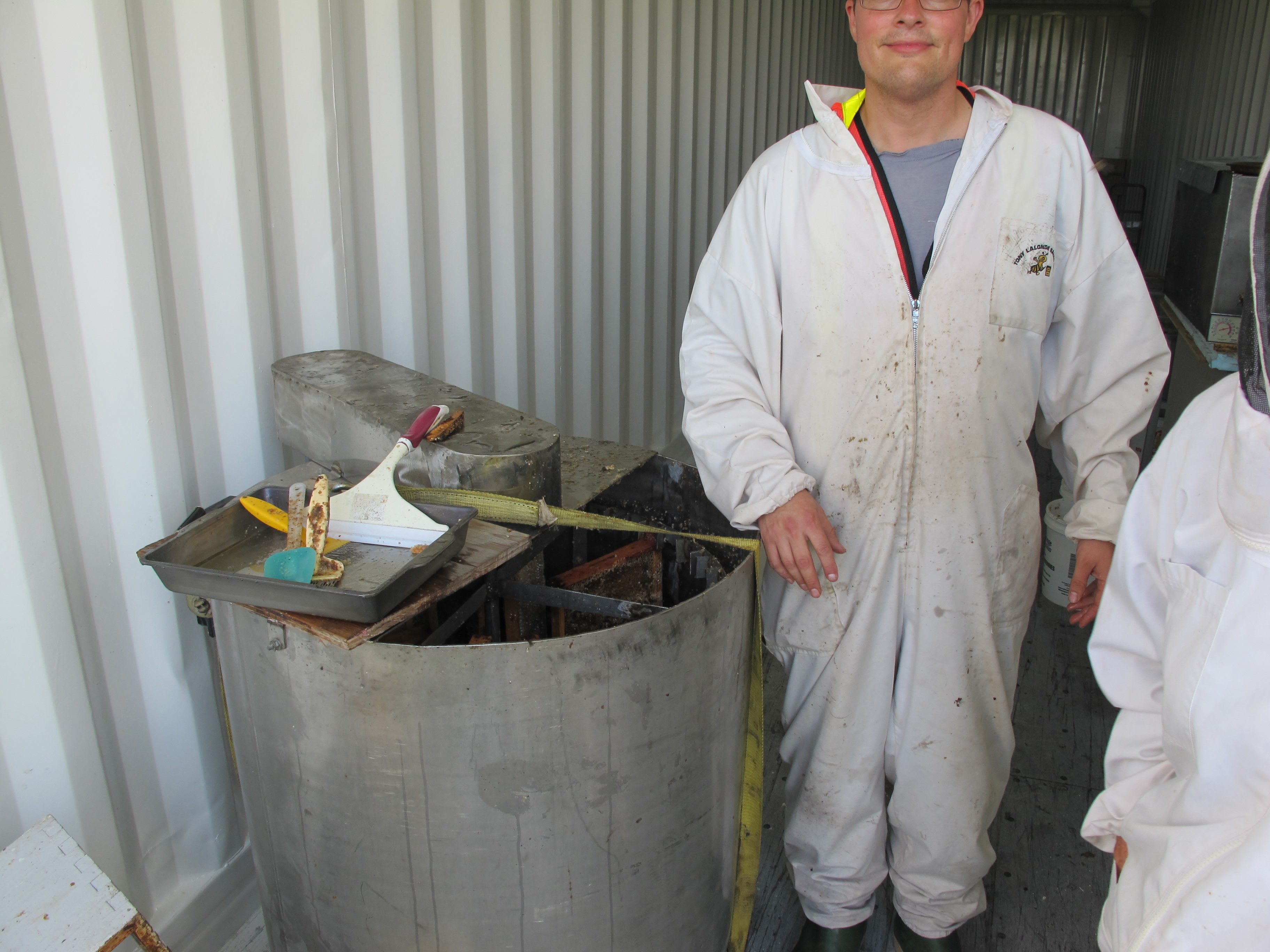 Are Galvanized extractors safe? Natural Elements Honey